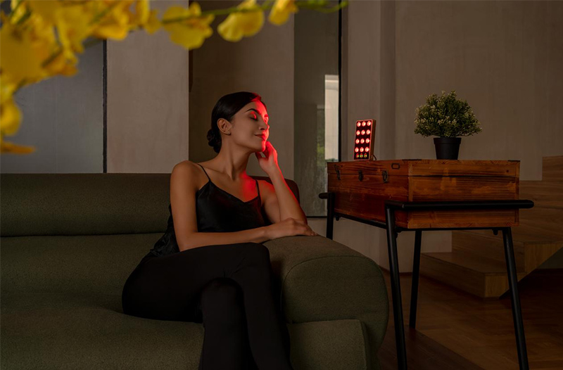 Infrared Red Light Therapy Device ອຸປະກອນເສີມຄວາມງາມ: ຄວາມຫວັງໃຫມ່ສໍາລັບການເຮັດໃຫ້ຜິວຫນັງຂາວ